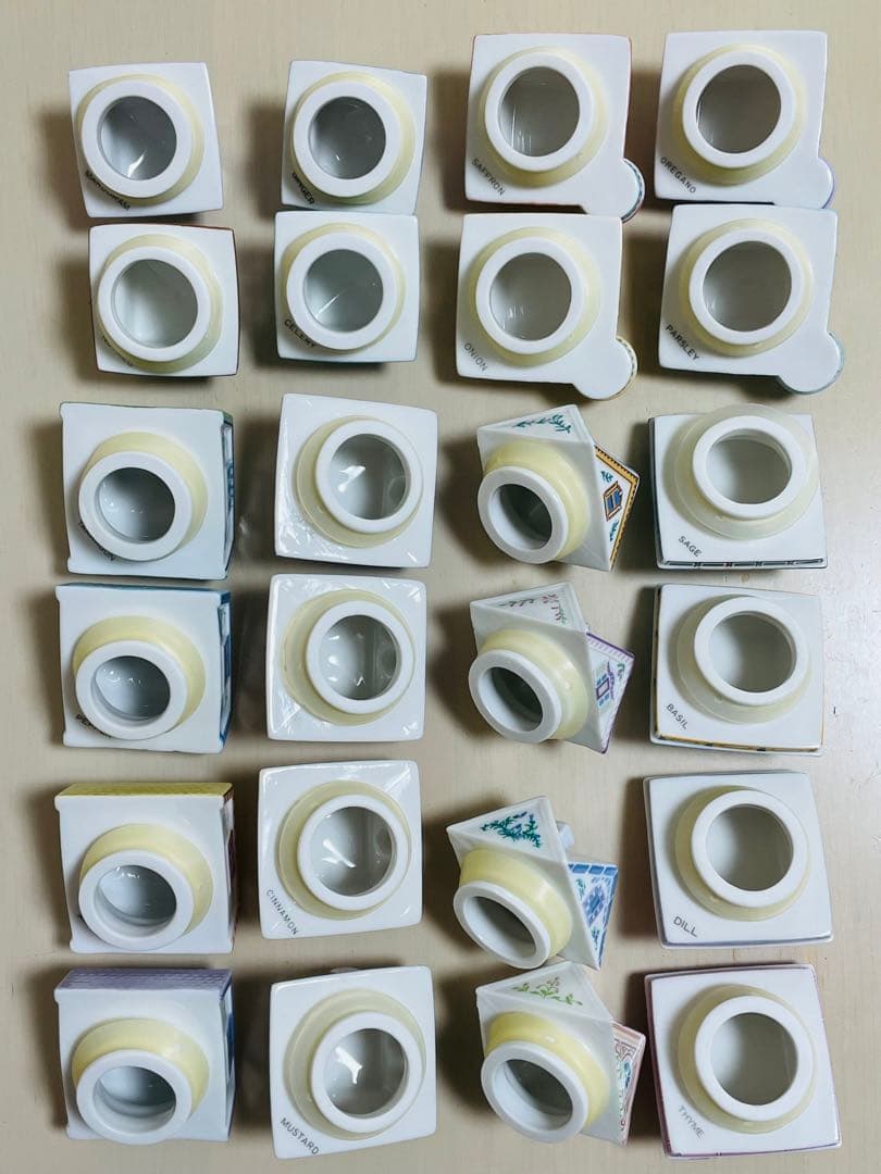 The Lenox Spice Village 24個セット 収納棚付