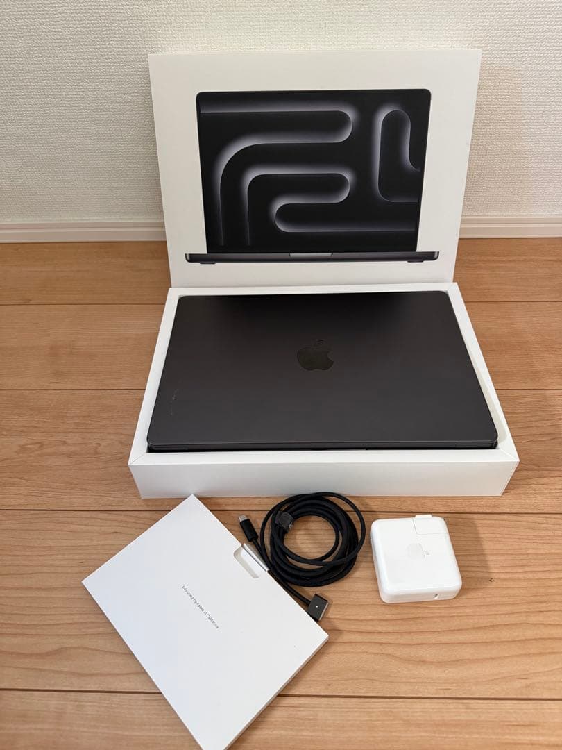 MacBook本体 MacBook Pro 14/M4/16GB/1TB