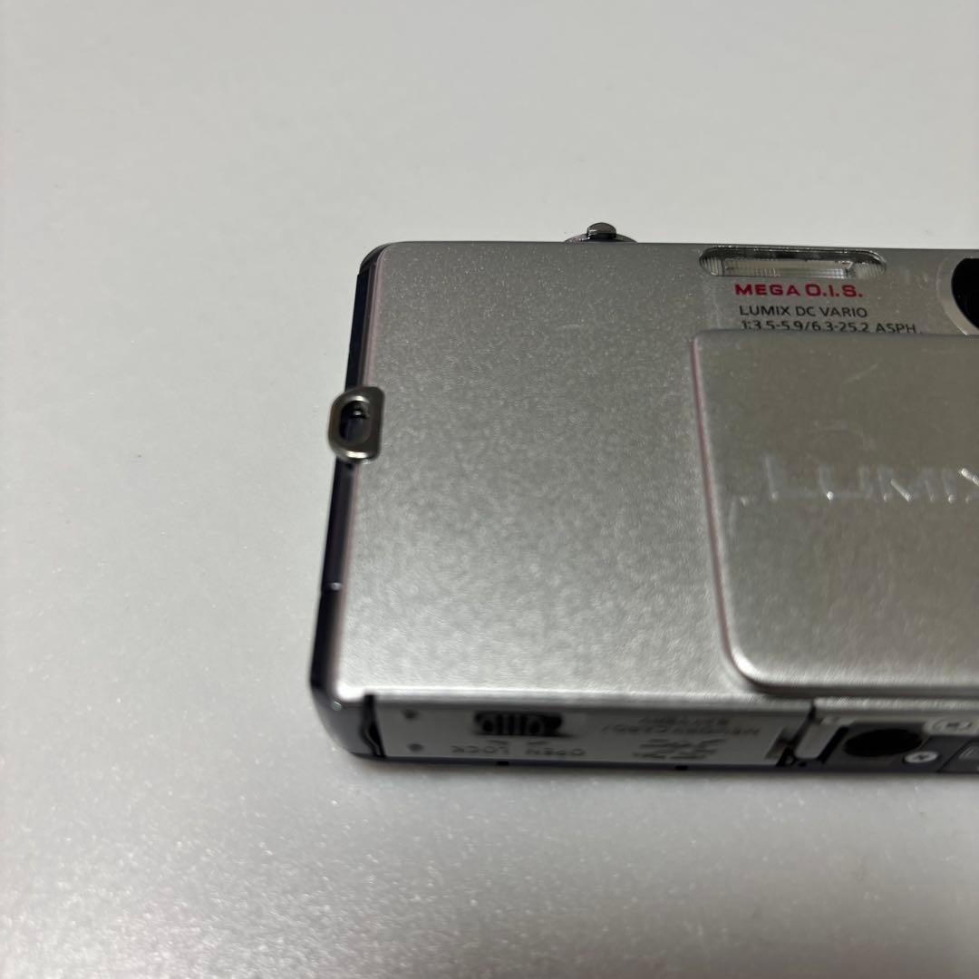 Panasonic LUMIX FP1 デジタルカメラ 本体と付属品