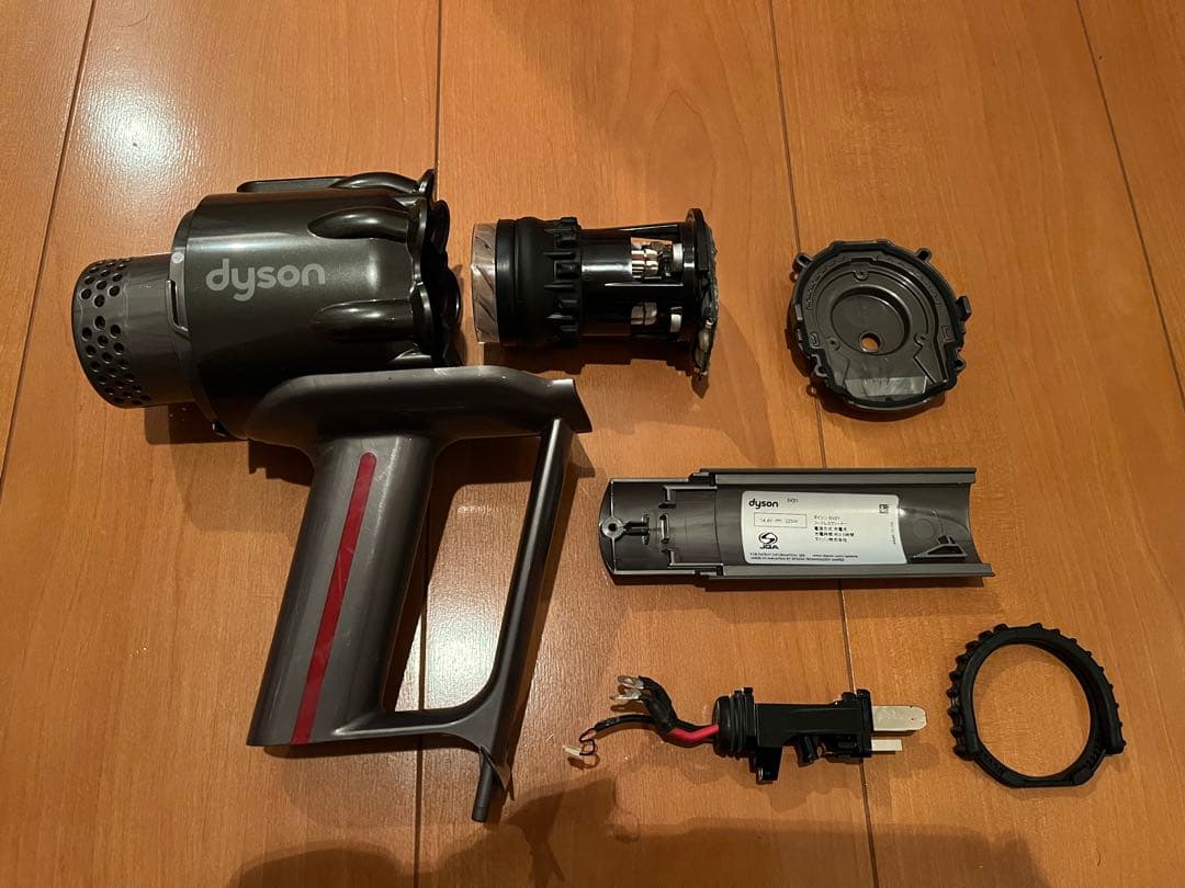 ダイソン掃除機　Dyson micro 1.5kg sv21 完全分解・洗浄殺菌