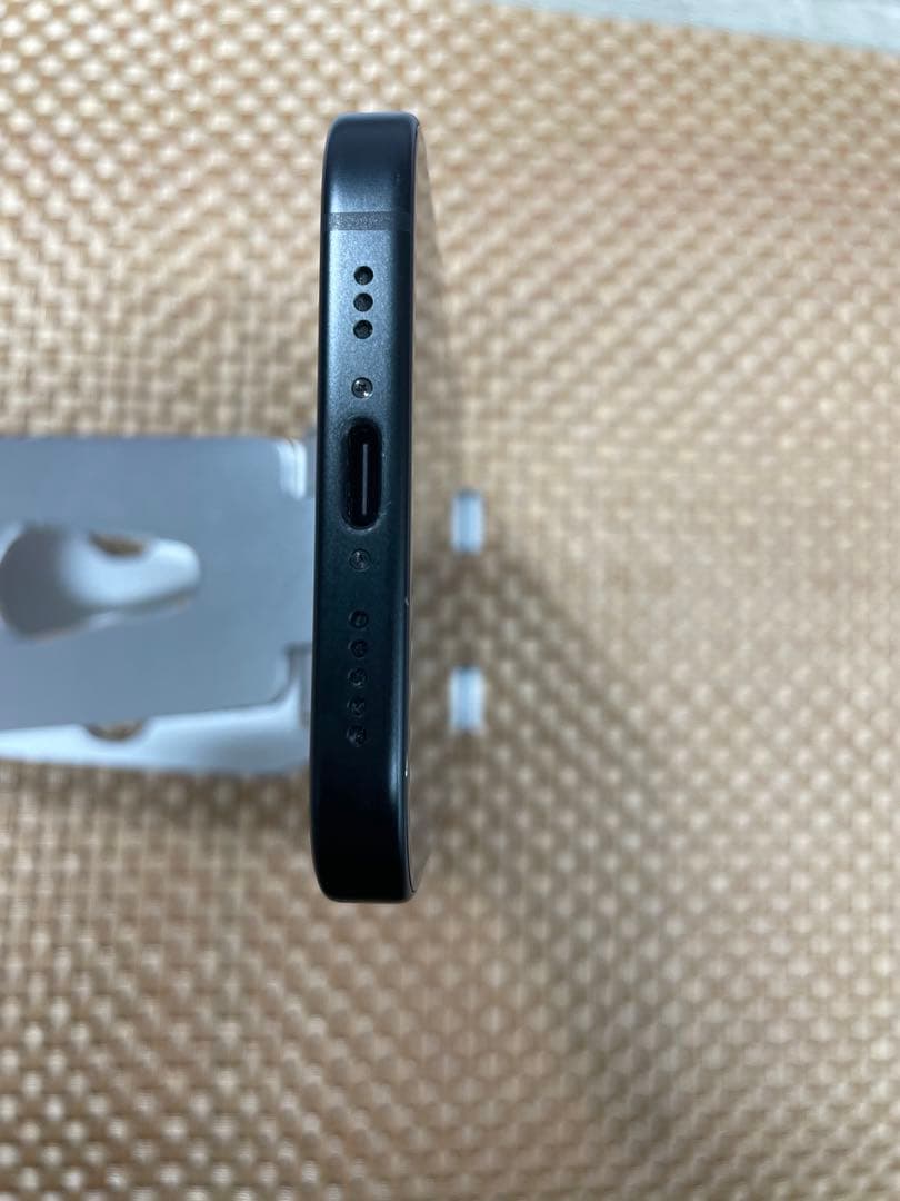 iPhone 15 128 GB ブラックSIMフリー【3506】