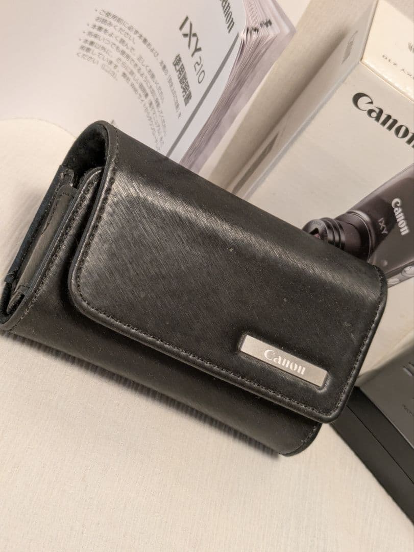 Canon IXY 210 コンパクトデジタルカメラ　WIFI対応　ブラック