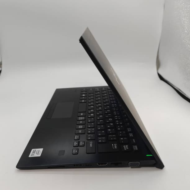 第10世代 i5 軽量 バッテリ◎ フルHD ソニー vaio SSD256GB