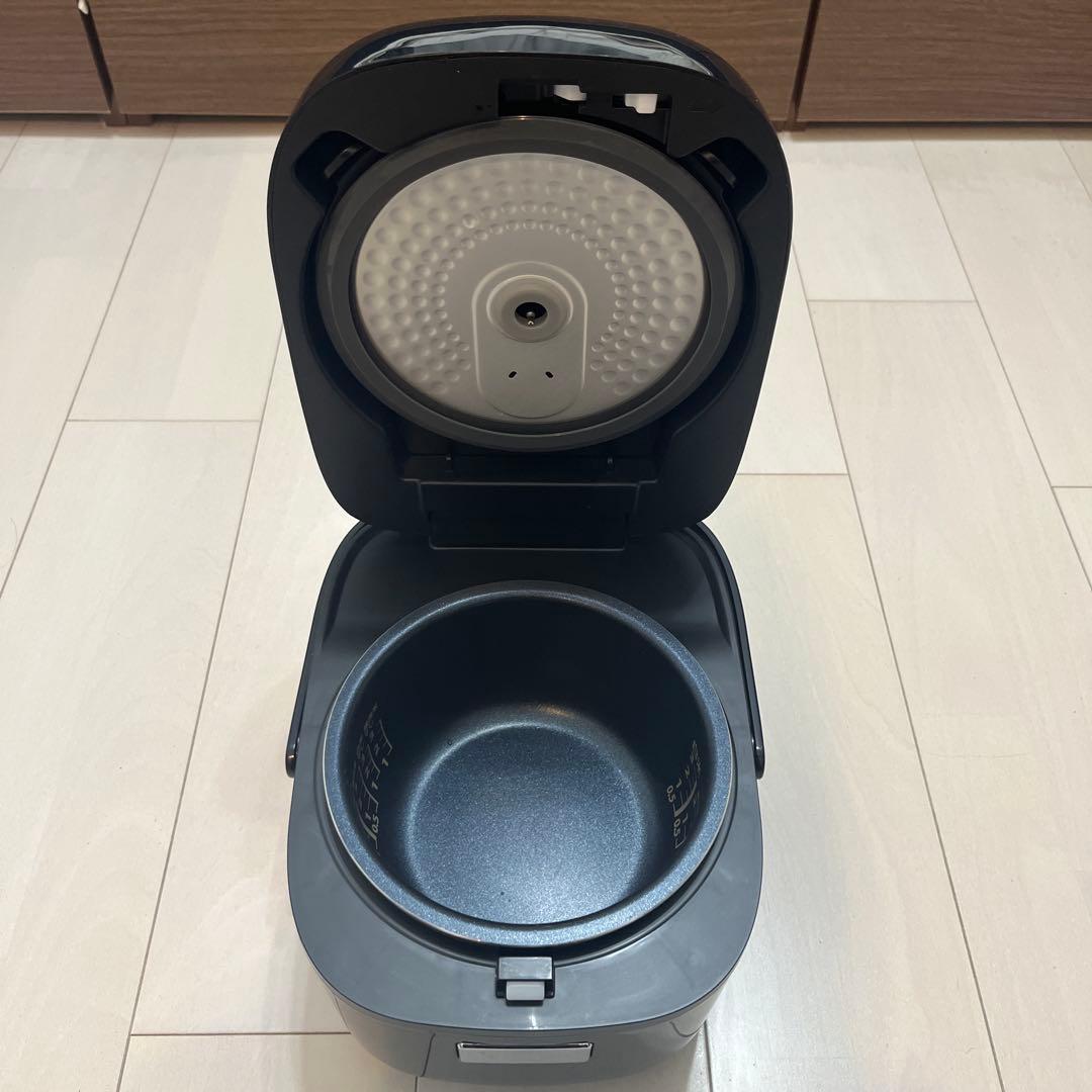 TOSHIBA 炊飯ジャー RC-5MFM 3合タッチパネル