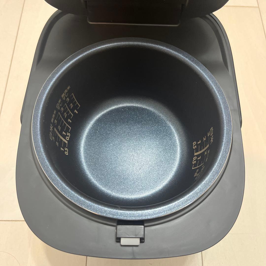 TOSHIBA 炊飯ジャー RC-5MFM 3合タッチパネル