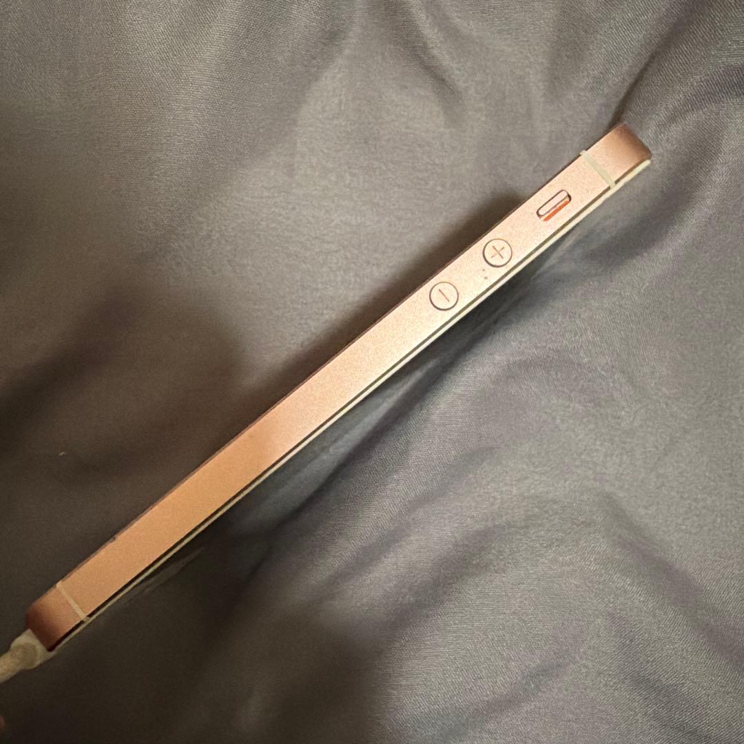 iPhone SE ローズゴールド 32GB 本体　1-42