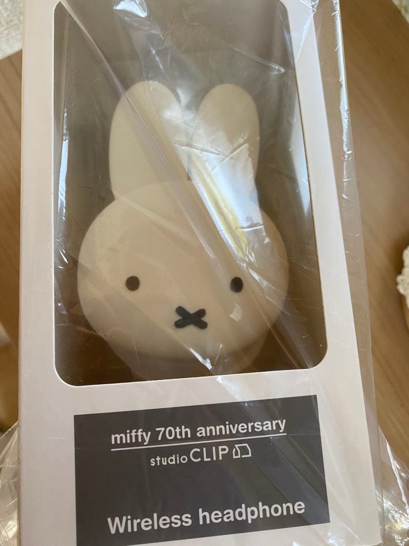 ワイヤレスヘッドホン