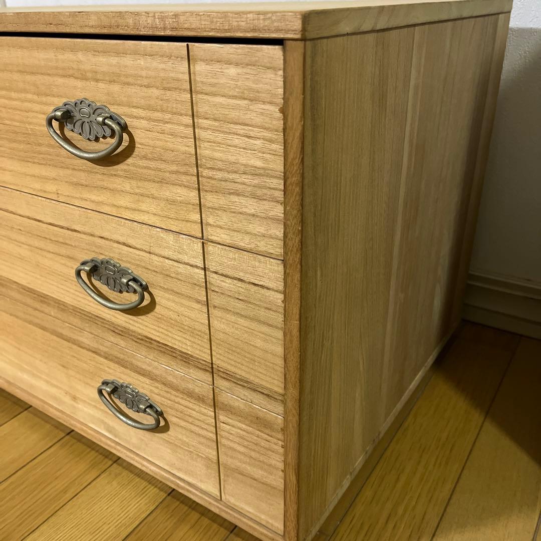 桐タンス　桐箪笥　着物収納　着物箪笥　アンティーク　和風家具　レトロ　和ダンス