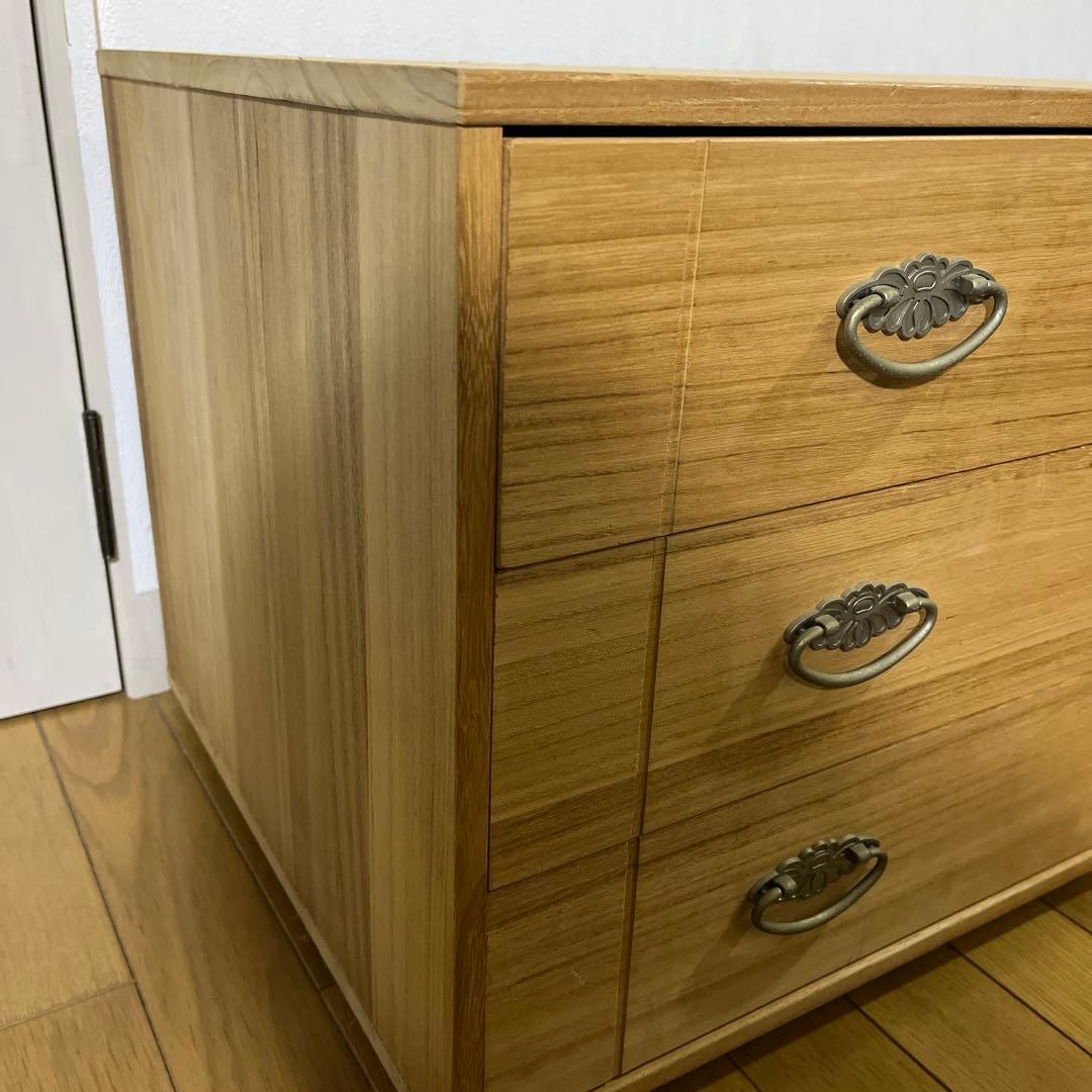 桐タンス　桐箪笥　着物収納　着物箪笥　アンティーク　和風家具　レトロ　和ダンス