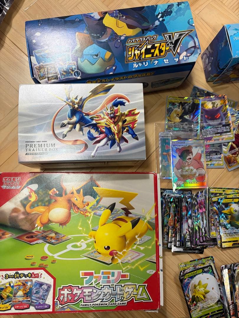 ポケモンカードゲーム 引退品 UR,SR,SSR入り ボックス、スリーブ付き