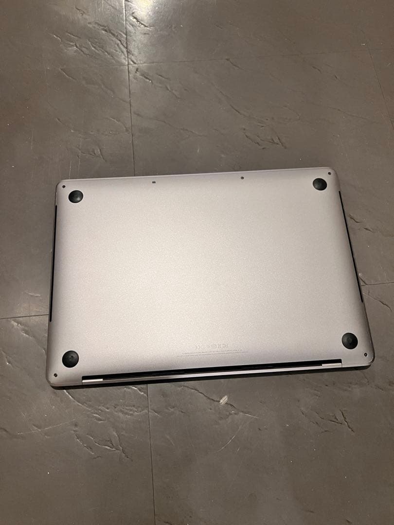 Apple MacBook Pro 2016 13インチ