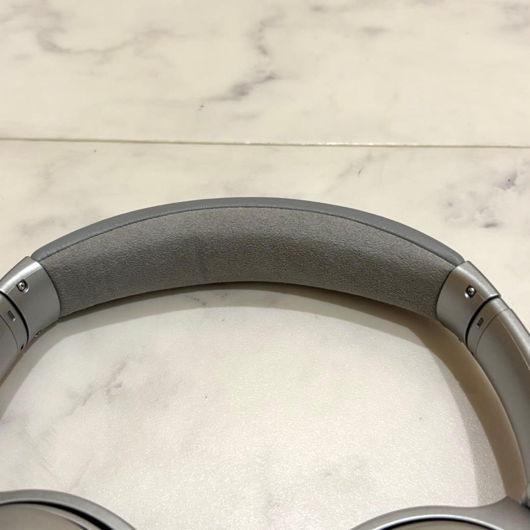 希少 BOSE QC35 シルバー ワイヤレスヘッドホン