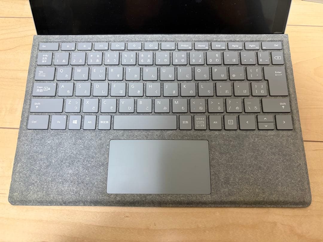 Windowsタブレット本体 Surface Pro 5 4GB / 128GB