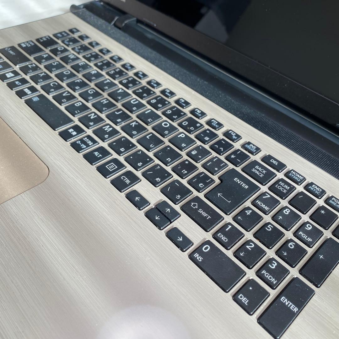 東芝 ノートパソコン dynabook BX/67TG 17.3インチ 大画面