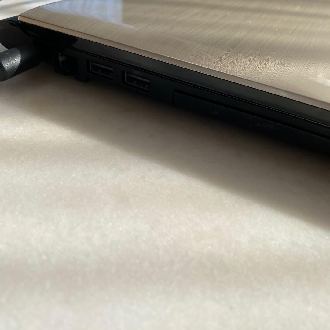 東芝 ノートパソコン dynabook BX/67TG 17.3インチ 大画面