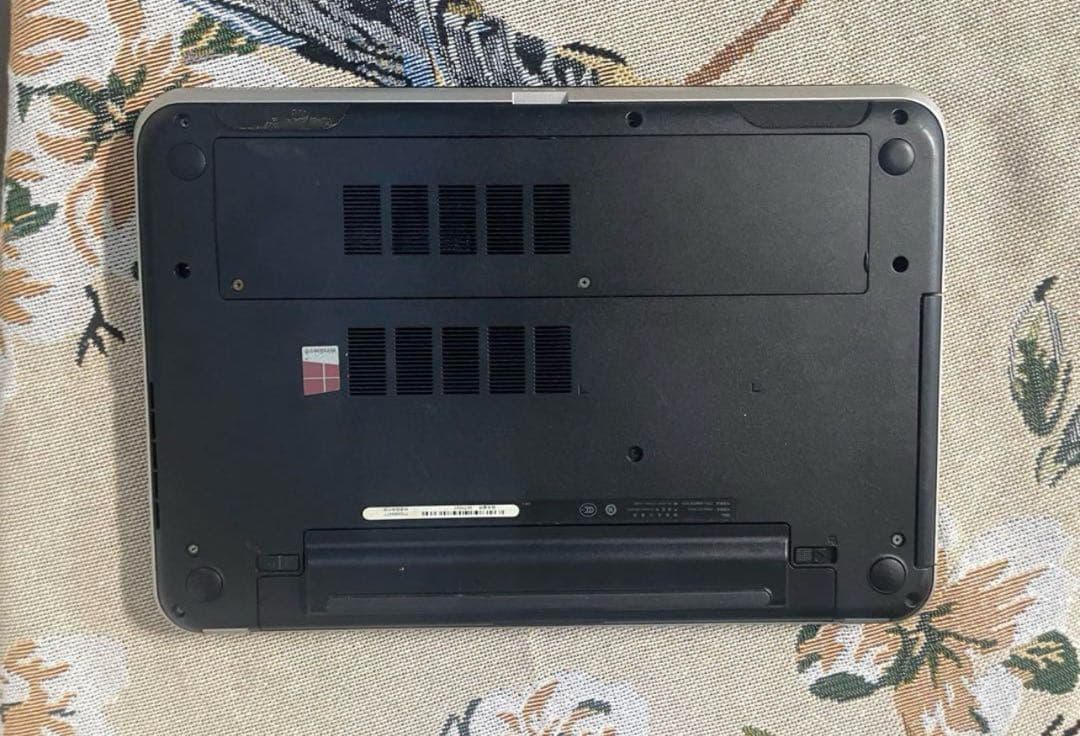 DELL Inspiron 15 5558 パソコンPC