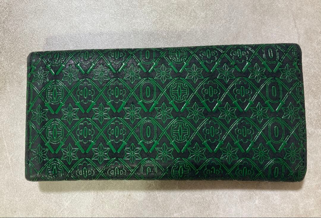 希少　ロロノア・ゾロ 漆黒の三刀流 高級印傳の長財布