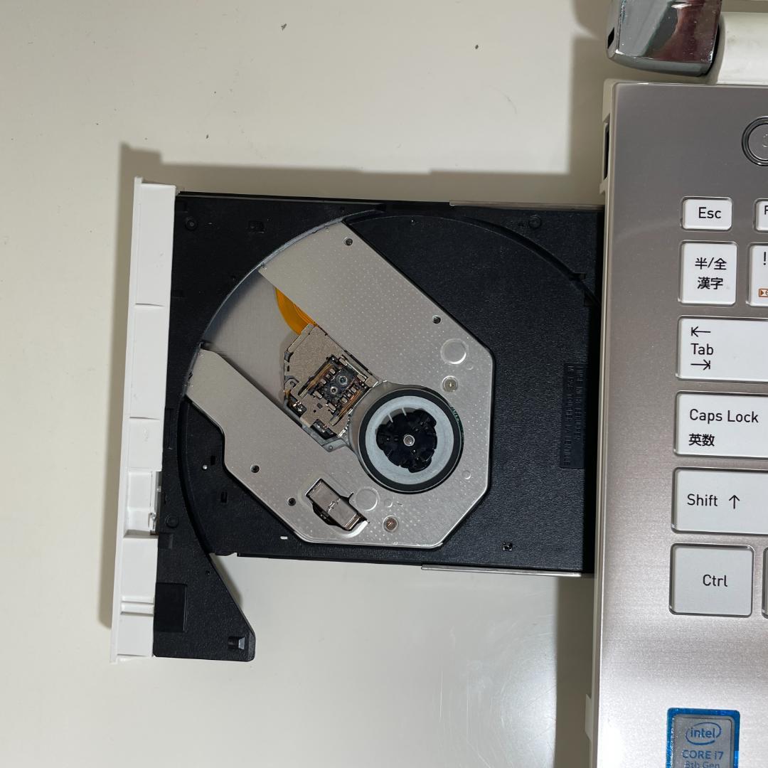 第8世代ＤynabookP1-T6KP-EG i7-8550USSD512M16