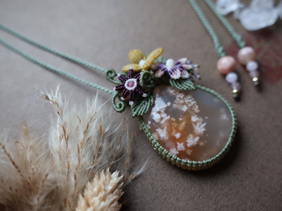 おうがっちょ 桜瑪瑙　マクラメ　ネックレス