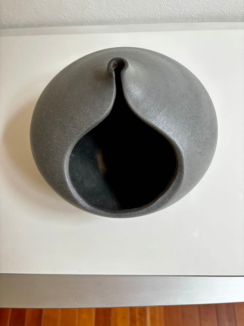 池坊　自由花　グレー陶器花瓶