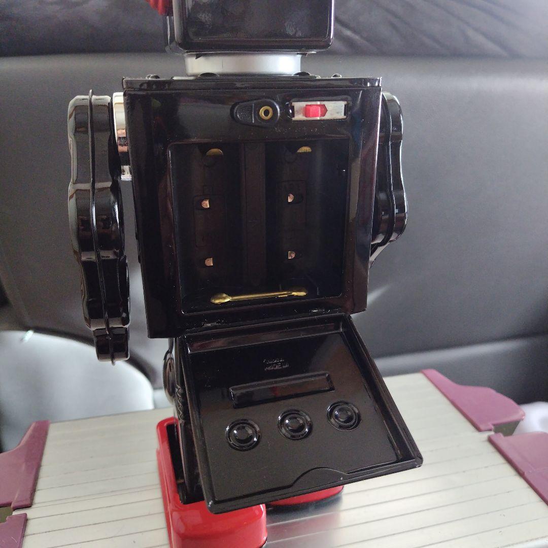 メタルハウス ブリキテレビロボット