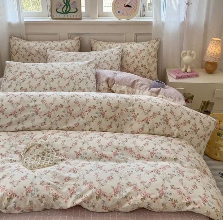 新品★綿100%薔薇と小花シングル掛け布団1枚と枕カバー2枚裏地はシックなピンク