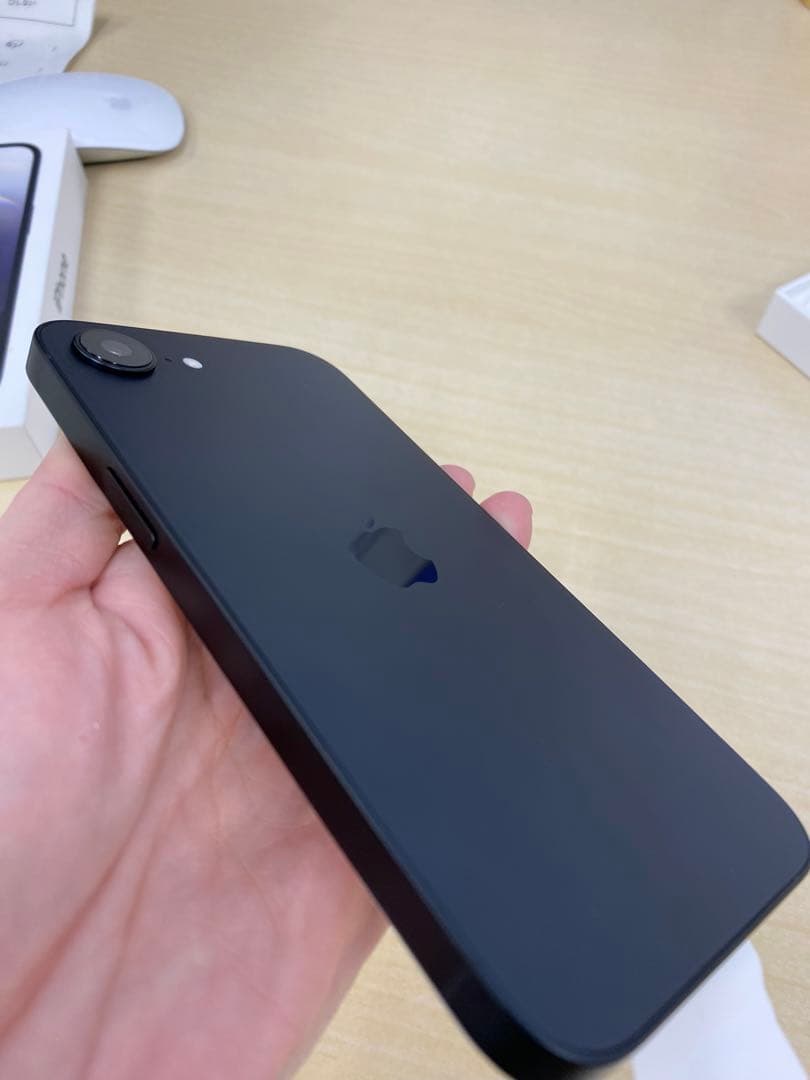 ⭐️新品未使用⭐️SIMフリー iPhone 16e 128GB ブラック