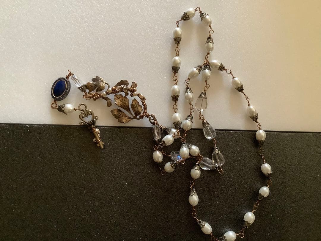ネックレス　ハンドメイド作家さんの作品　ロザリオ風　パール風