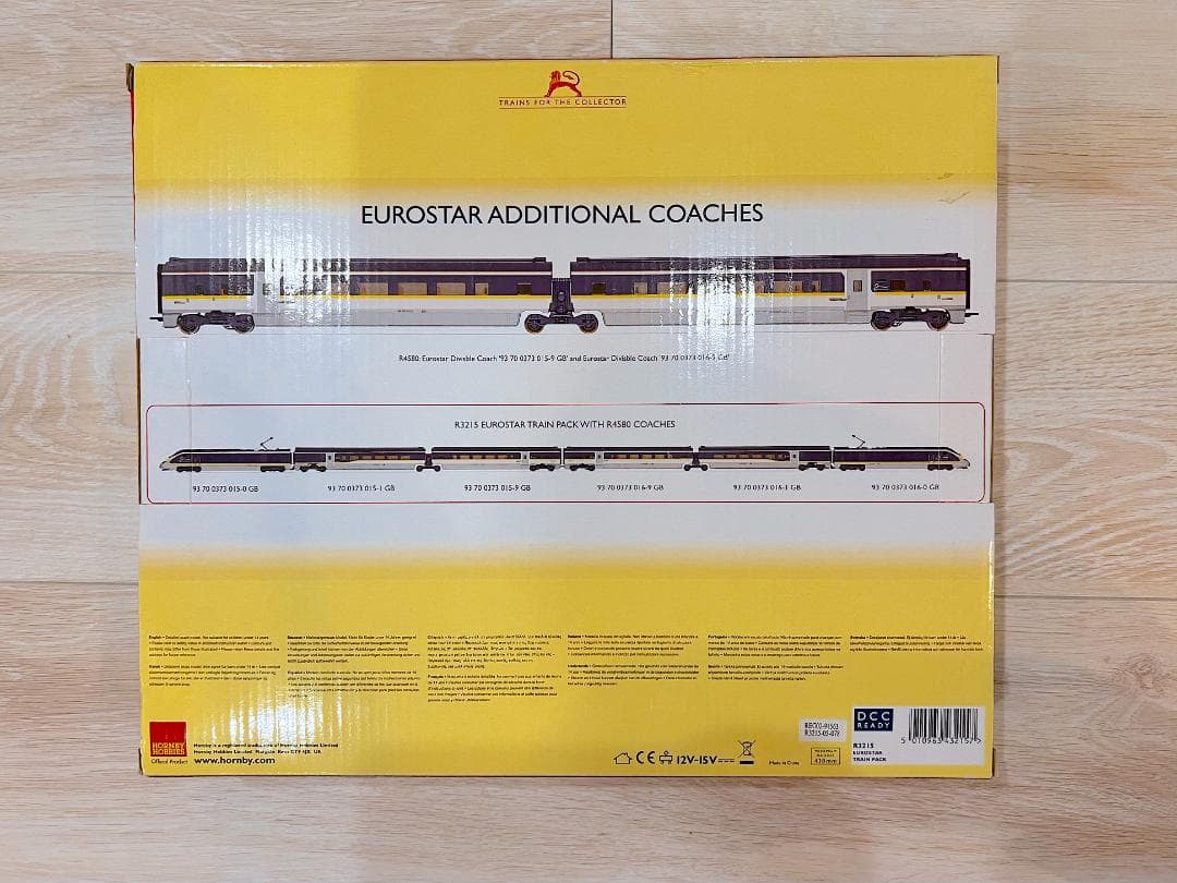 HORNBY ユーロースター (R3215、R4580；OOゲージ）セット