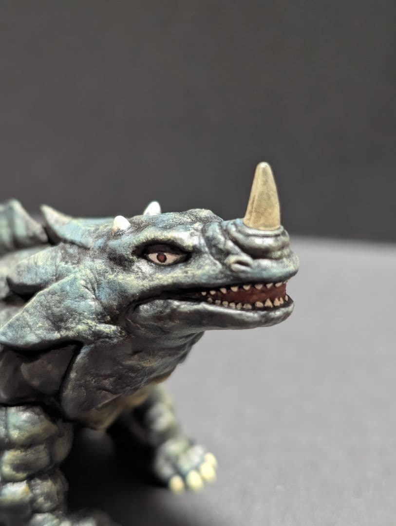 ＨＧシリーズ　アーストロン、ゴメス、シーモンス、ムルチ（改造リペイント）全4種