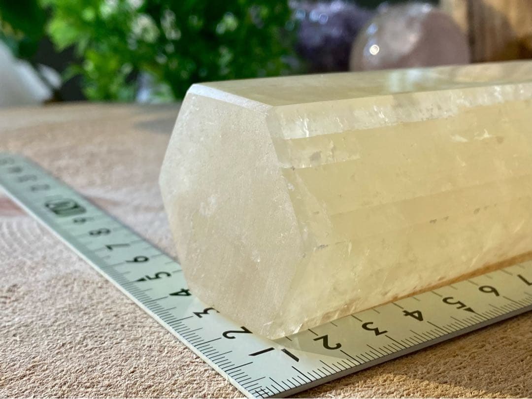 大サイズ ゴールデンカルサイト　タワー　六角柱　虹入りカルサイト　天然石