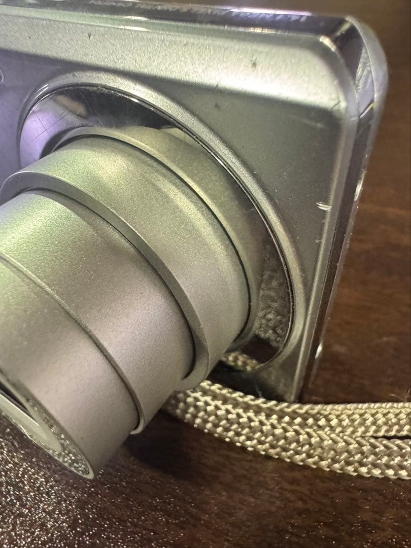 s845 CASIO EXILIM EX-Z27 デジカメ　シルバー