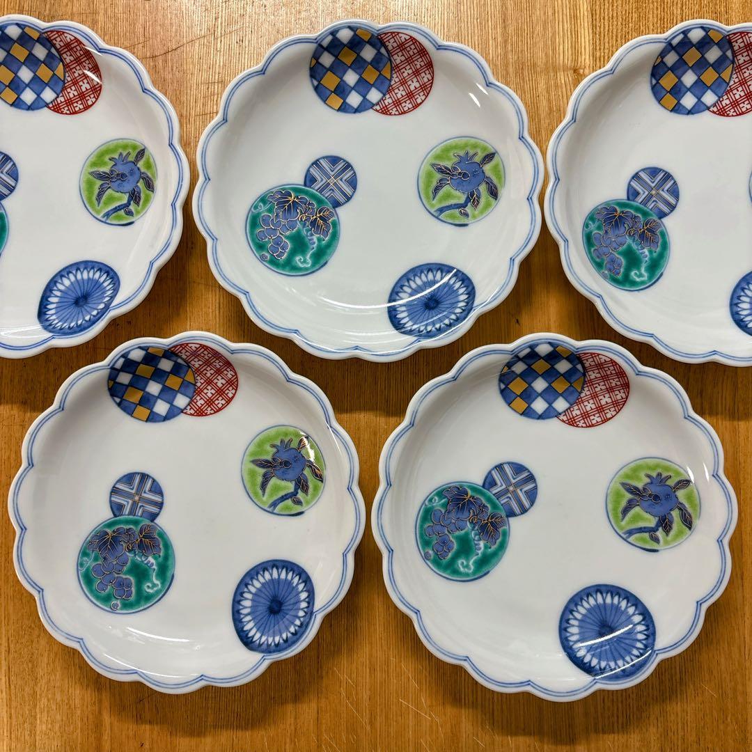 九谷焼　香祥窯　色絵小紋　6号皿揃 中皿　花形皿　盛皿　18.5cm