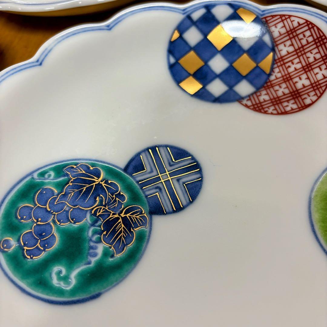 九谷焼　香祥窯　色絵小紋　6号皿揃 中皿　花形皿　盛皿　18.5cm