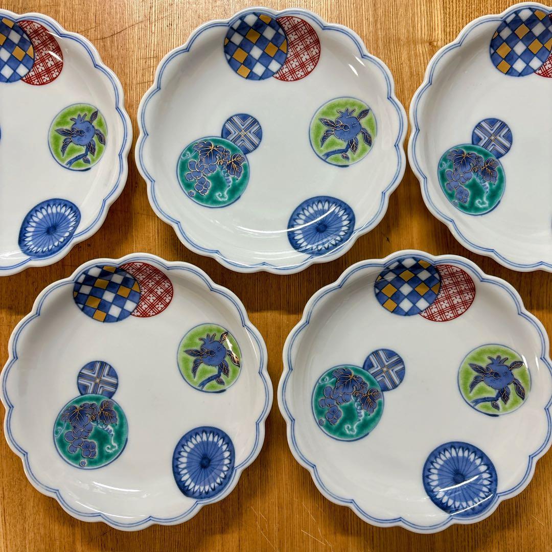 九谷焼　香祥窯　色絵小紋　6号皿揃 中皿　花形皿　盛皿　18.5cm