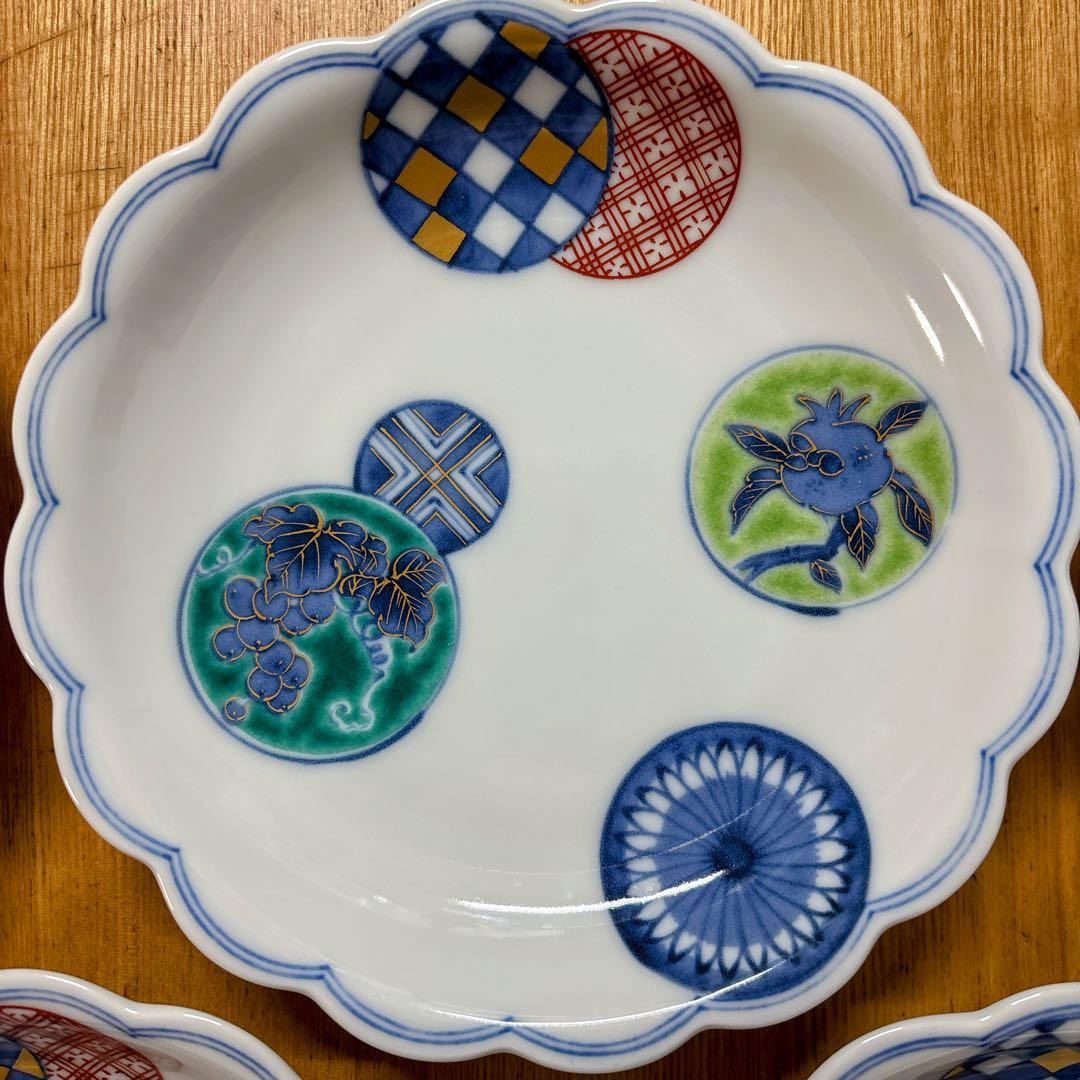 九谷焼　香祥窯　色絵小紋　6号皿揃 中皿　花形皿　盛皿　18.5cm