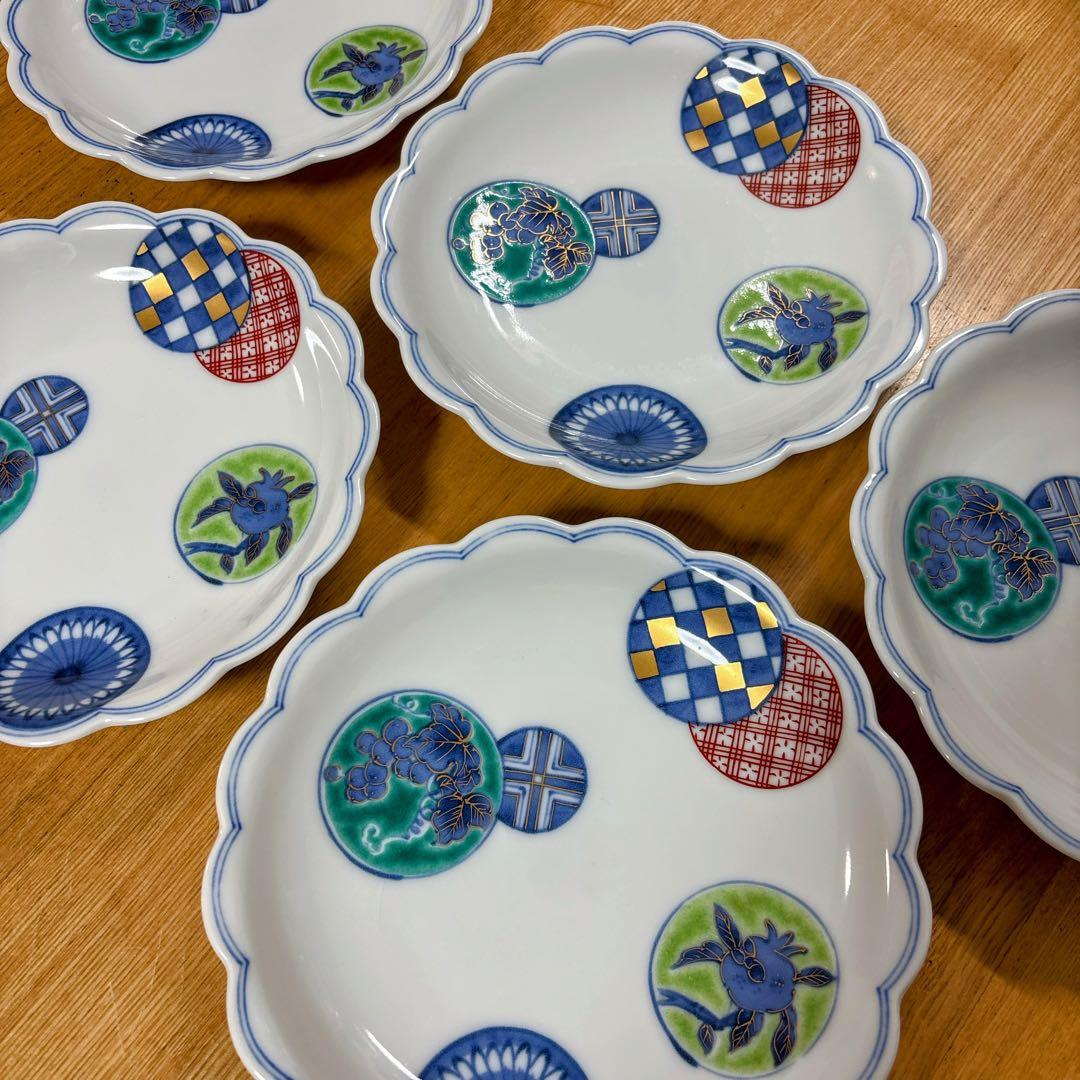 九谷焼　香祥窯　色絵小紋　6号皿揃 中皿　花形皿　盛皿　18.5cm