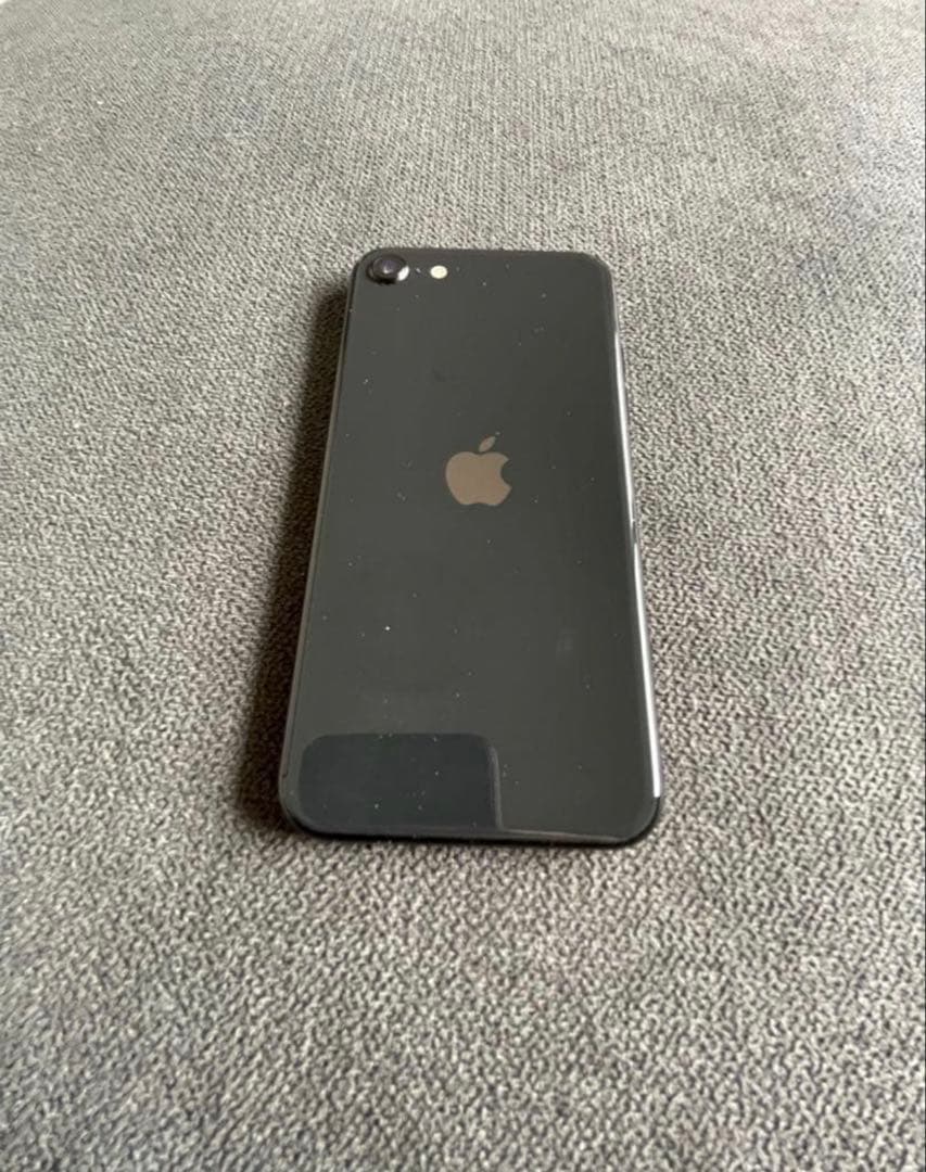 ゆ*ゆ様 iPhone SE2 128GB simフリー　美品　完動品