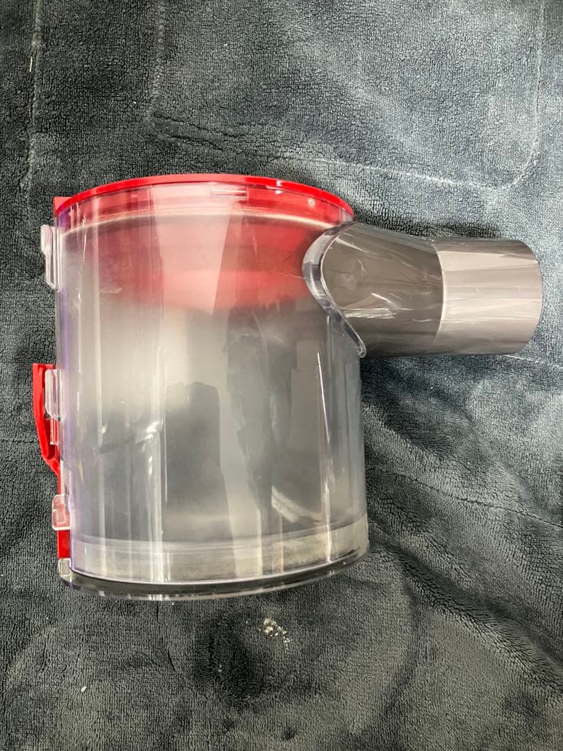 Dyson ダイソン V8 Fluffy 掃除機　※ヘッド以外　電池交換済