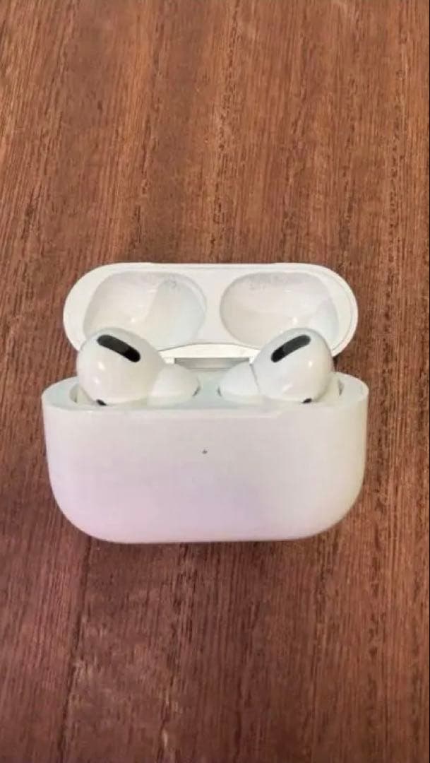 Air Pods Pro 本体 ホワイト 充電ケース付き　清掃済み　バッテリー⭕️