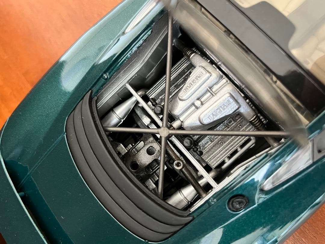 ジャガー XJ220 1/18 スケールマイスト