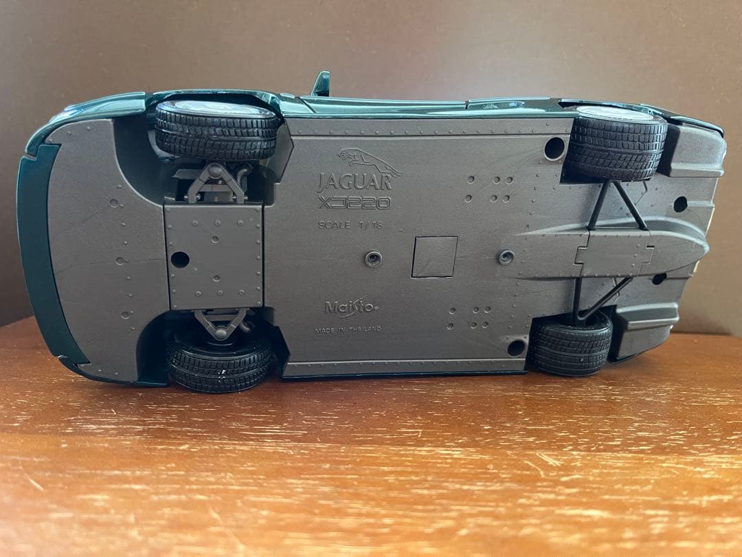 ジャガー XJ220 1/18 スケールマイスト