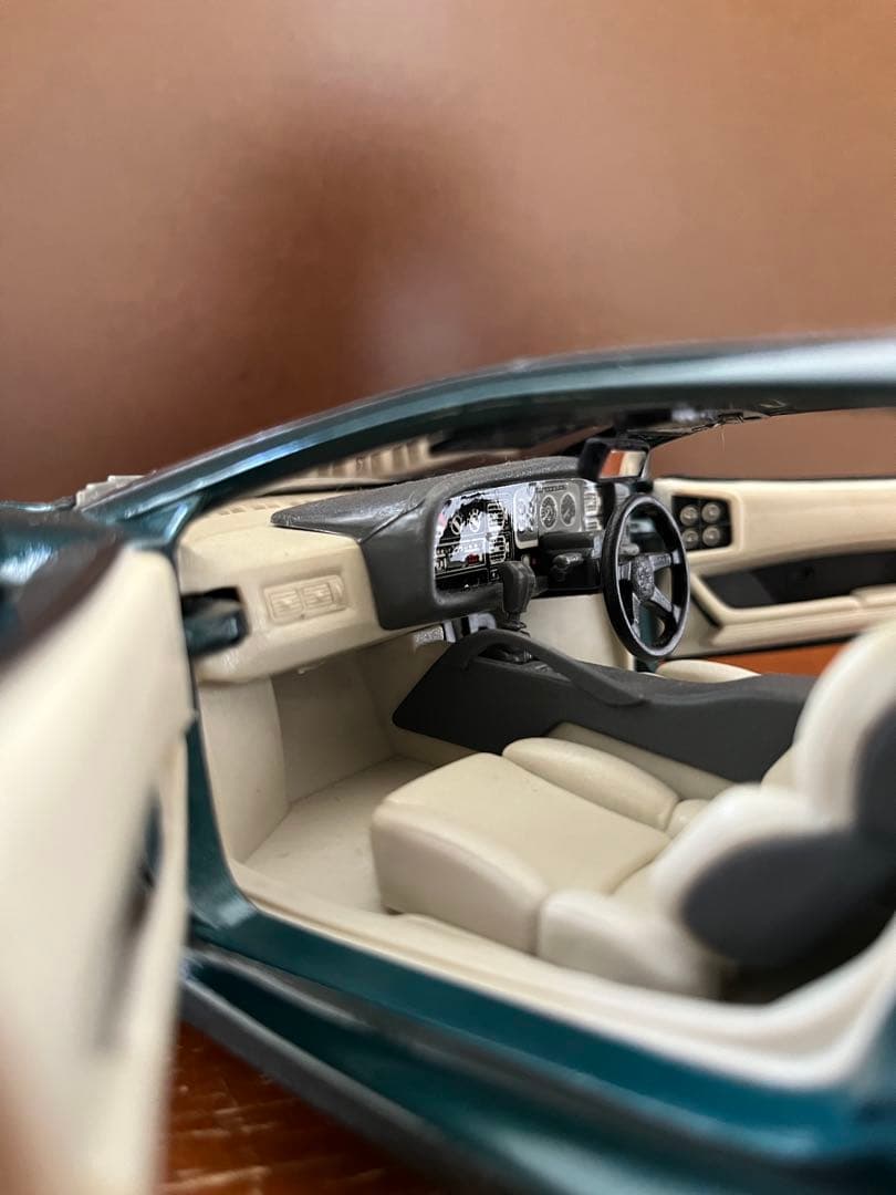 ジャガー XJ220 1/18 スケールマイスト