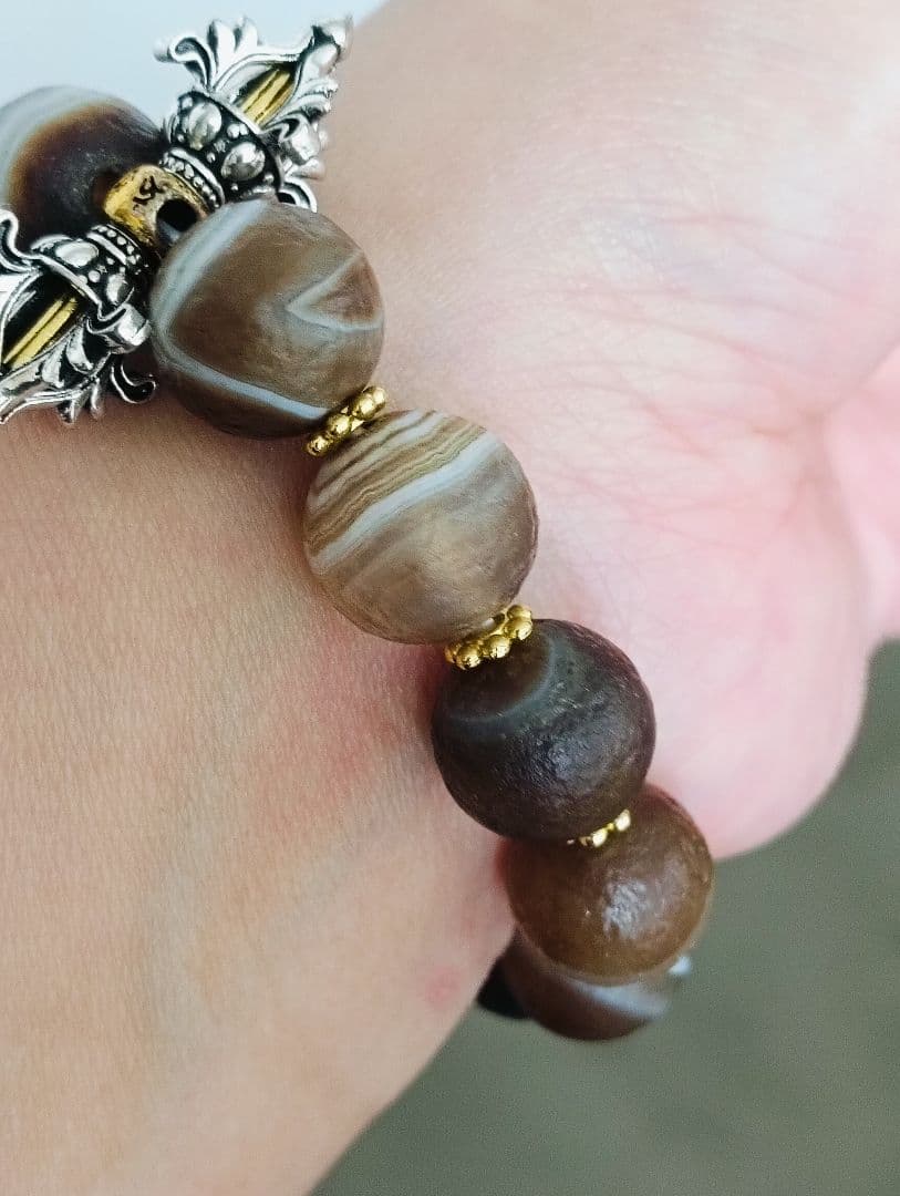 時籘さま専用❤羊眼天眼天珠八卦型の両面彫り、裏面は陰陽彫りパーツとボツワナ