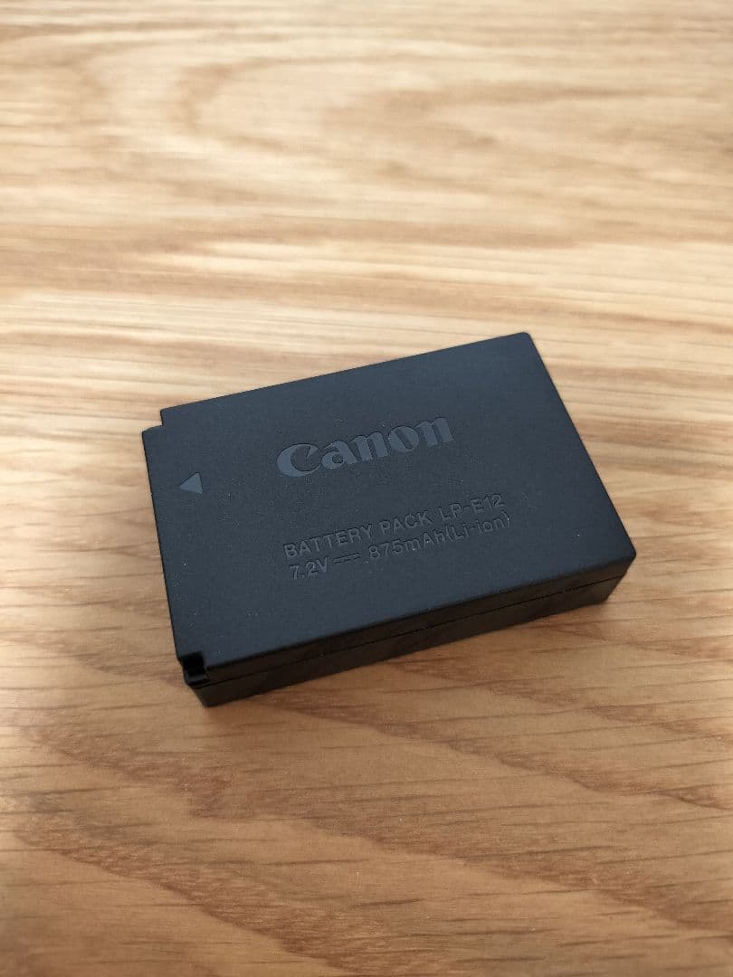 Canon EOS kiss M2 ミラーレスカメラ ダブルズームキット