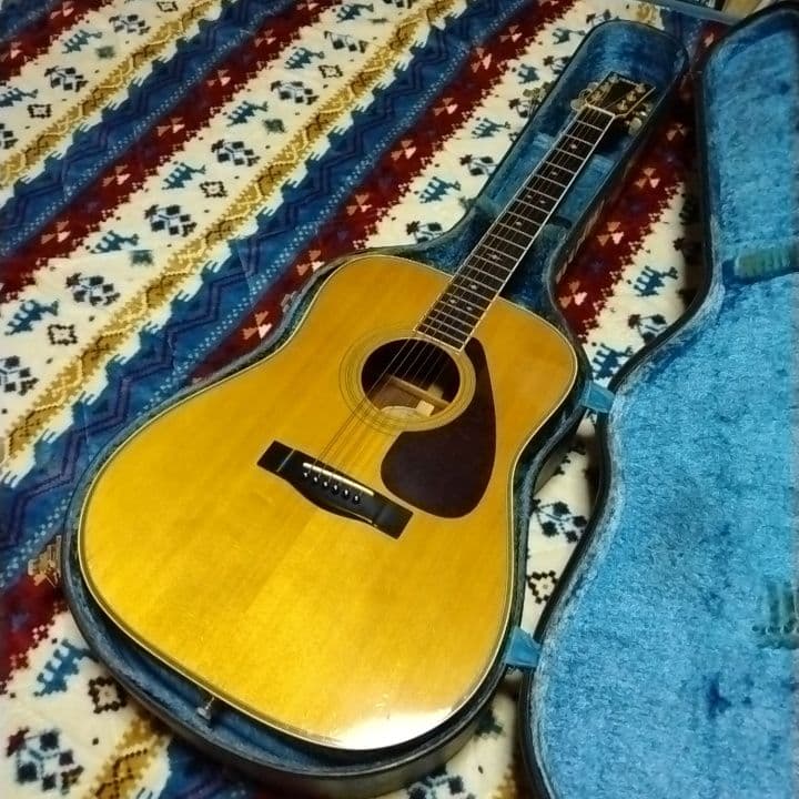 YAMAHA L-8 アコースティックギター 専用ケース付