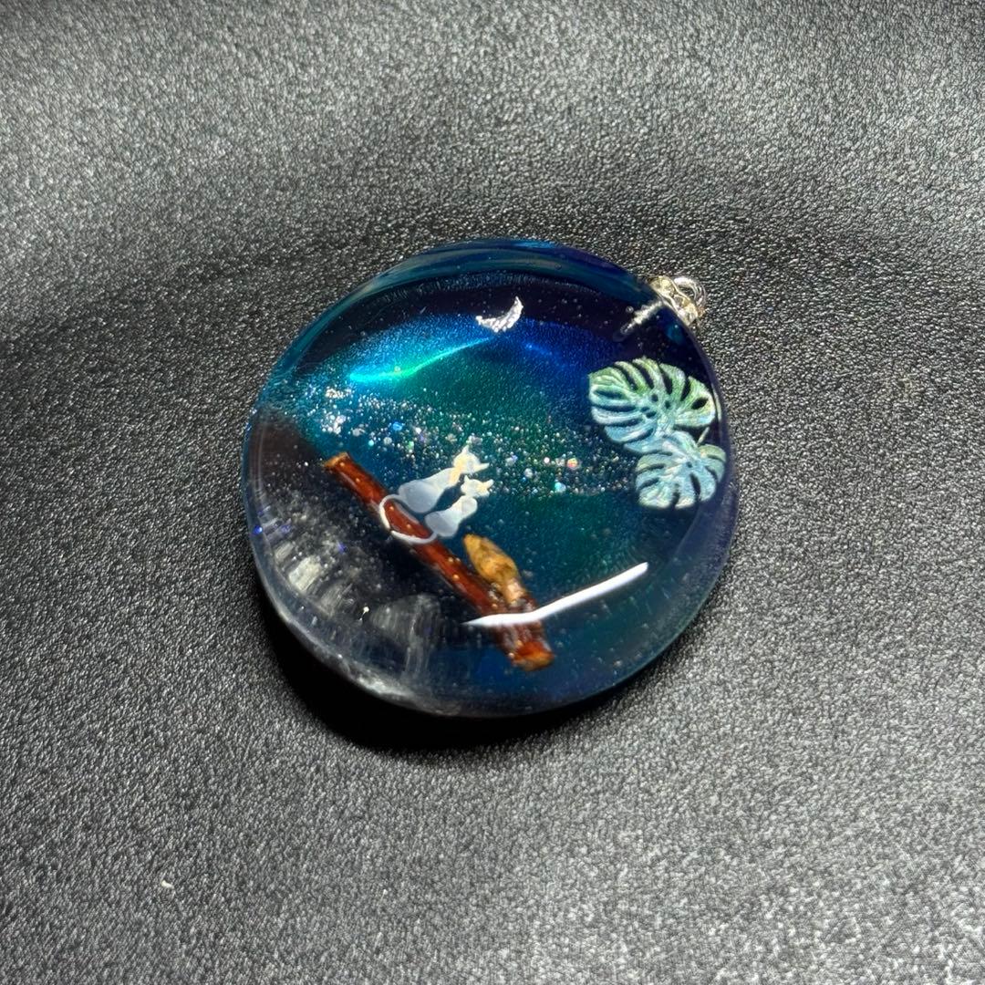 〜ニッキー様〜天然石　レジンネックレス　【猫夜空】