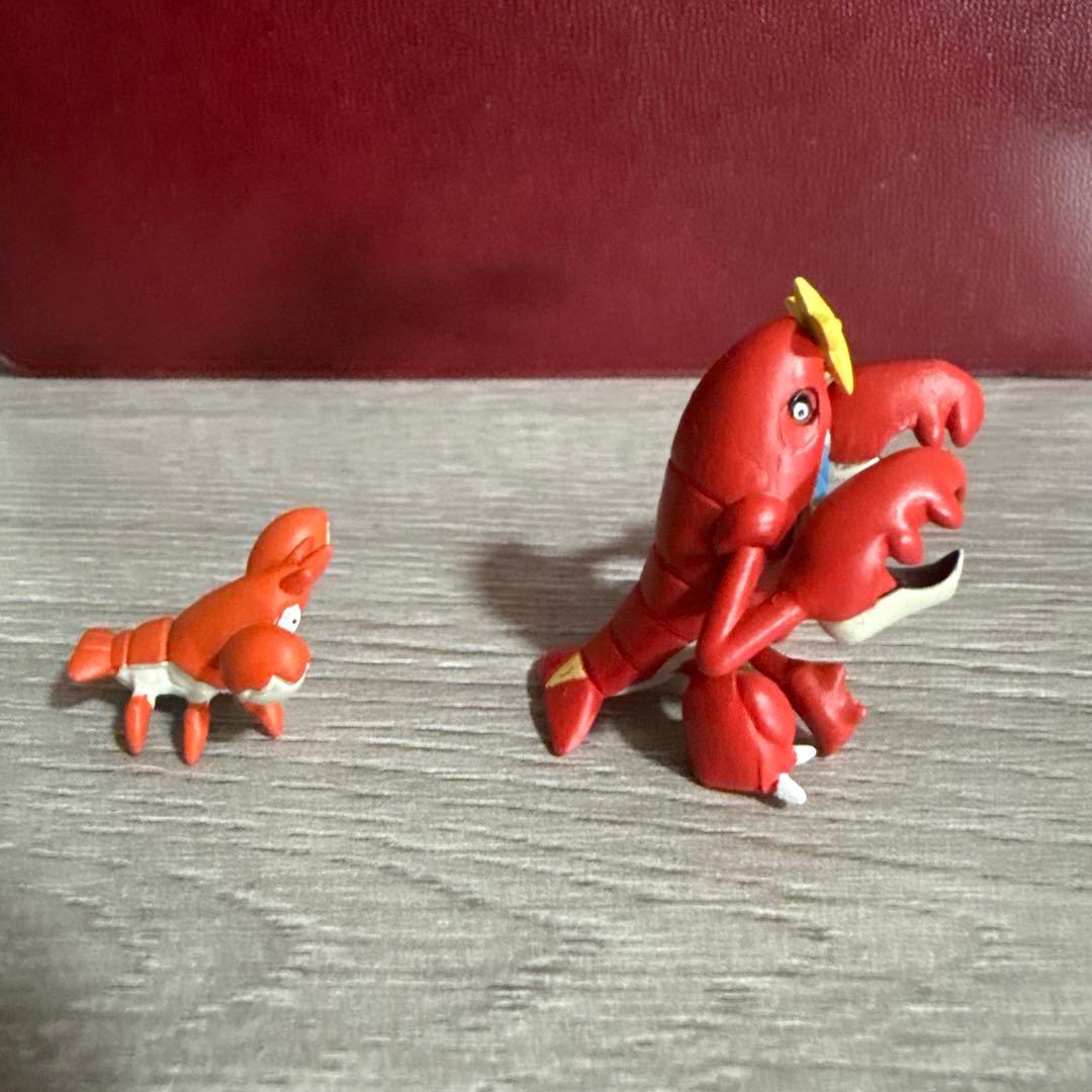 立体ポケモン図鑑　コダック　ゴルダック　ヘイガニ　シザリガー　ポケモン　立体