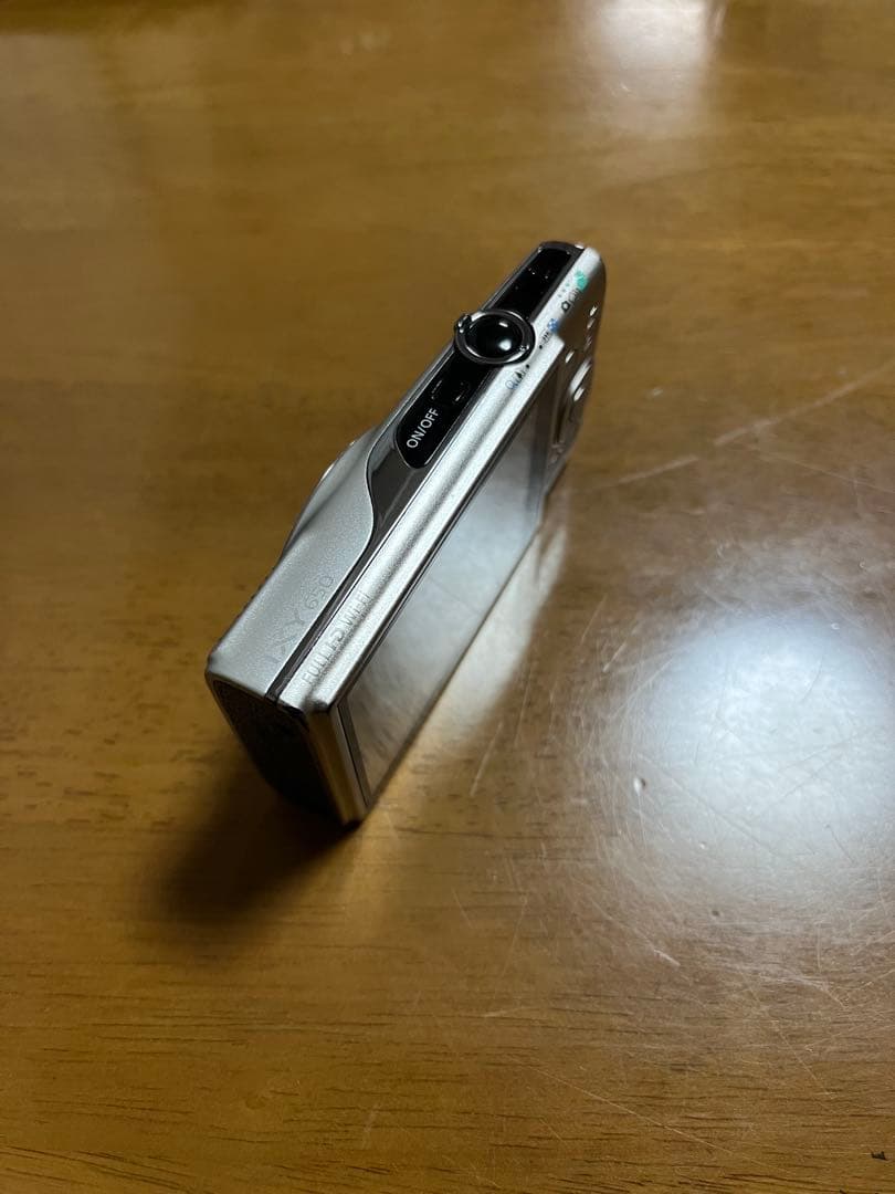 CASIO IXY650 シルバー デジタルカメラ
