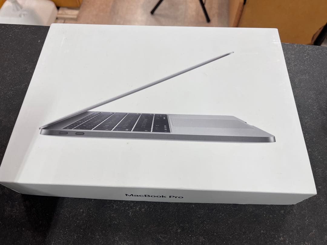 [ジャンク]MacBook Pro スペースグレー 本体